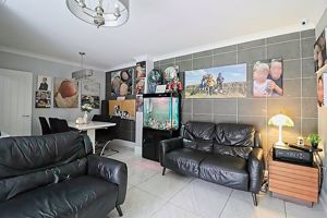 Living Room- click for photo gallery